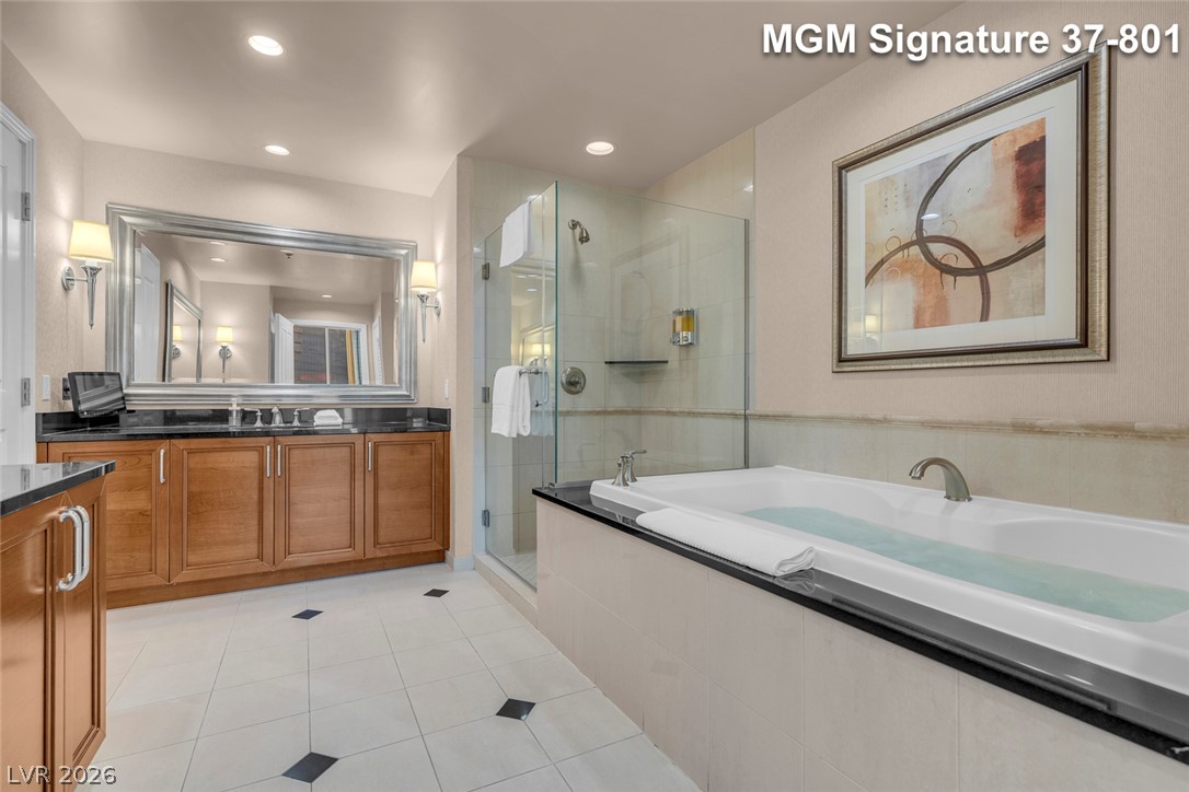 Photo 26 of 92, 125 E Harmon Avenue #3701&3703