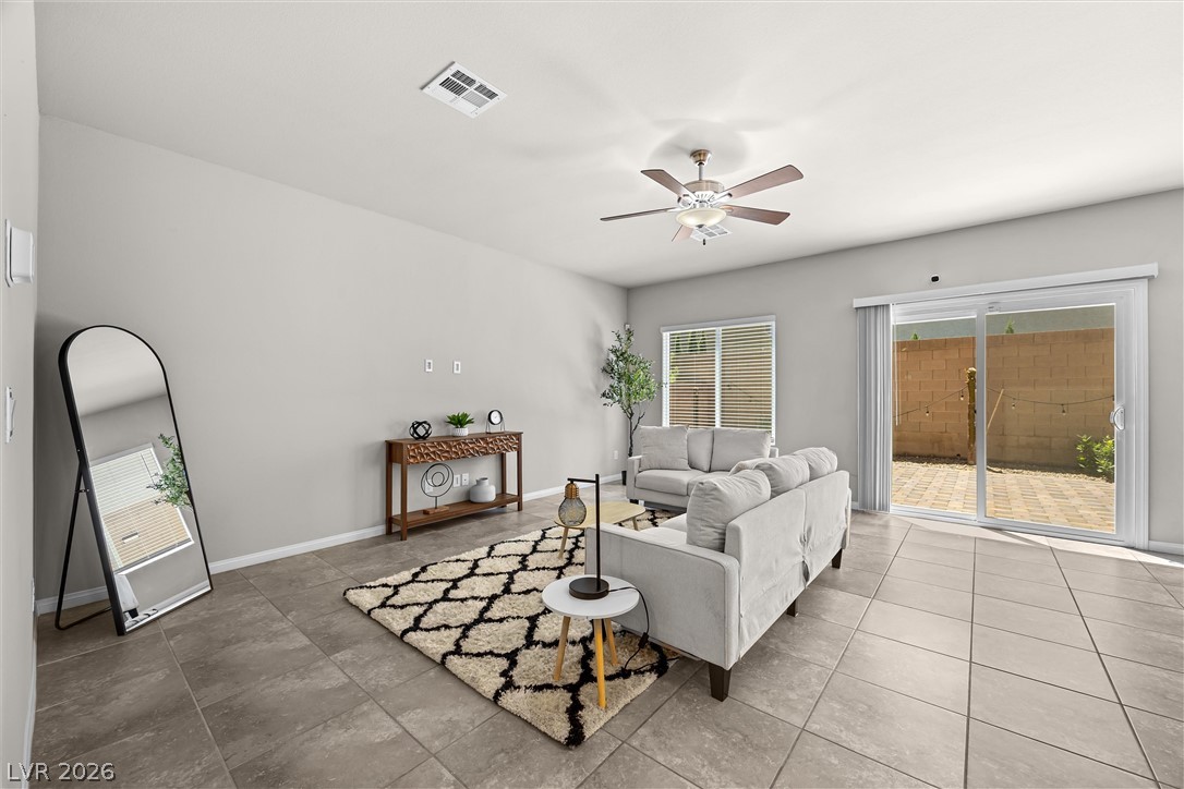 Photo 9 of 38, 8943 Pelican Point Street