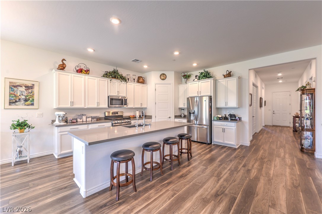 Photo 8 of 30, 469 Sunland Springs Court
