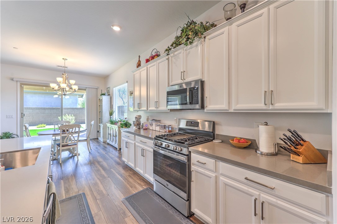 Photo 11 of 30, 469 Sunland Springs Court