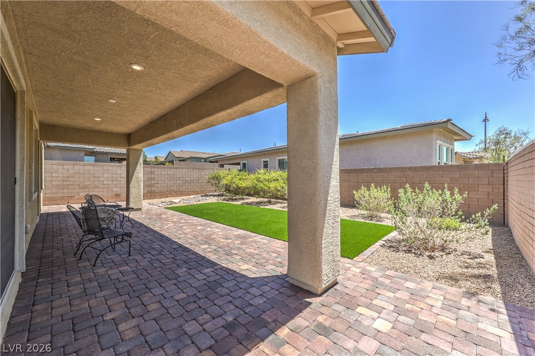 Photo 26 of 30, 469 Sunland Springs Court