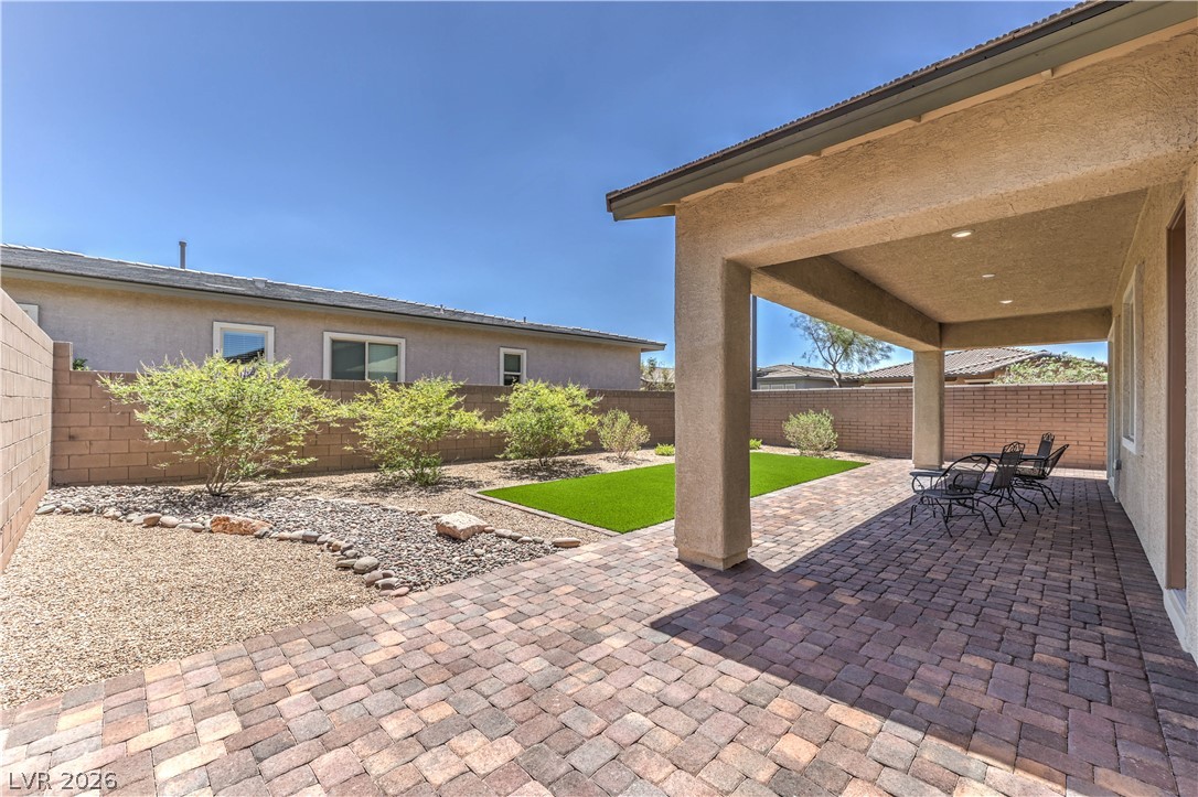 Photo 27 of 30, 469 Sunland Springs Court