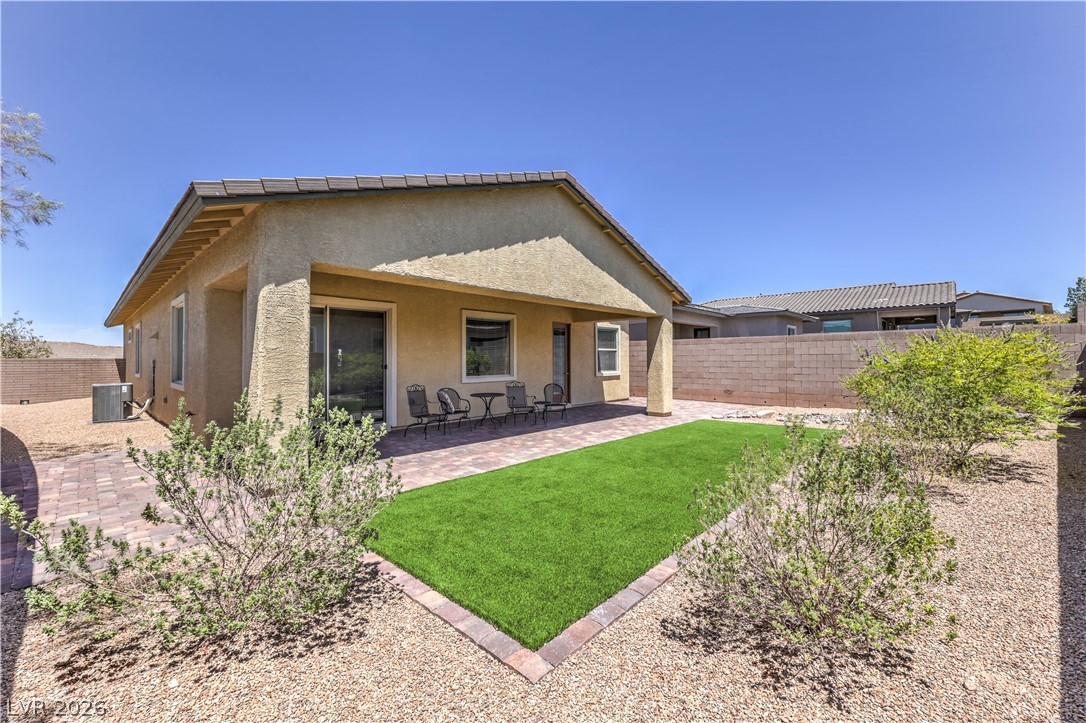 Photo 28 of 30, 469 Sunland Springs Court