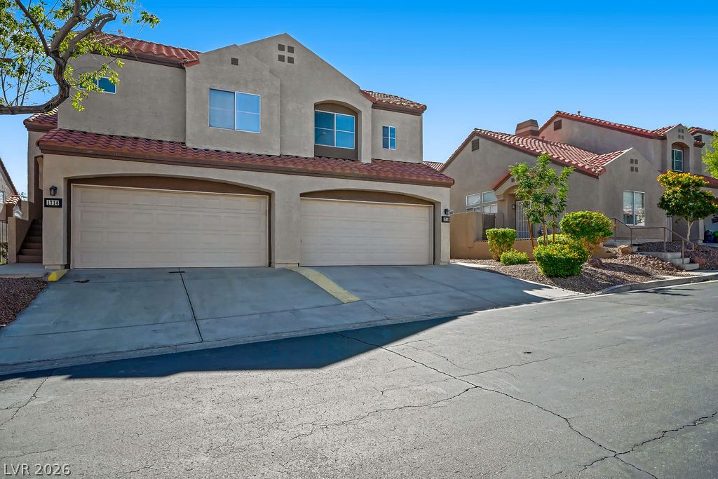 1716 Comstock Drive, Henderson