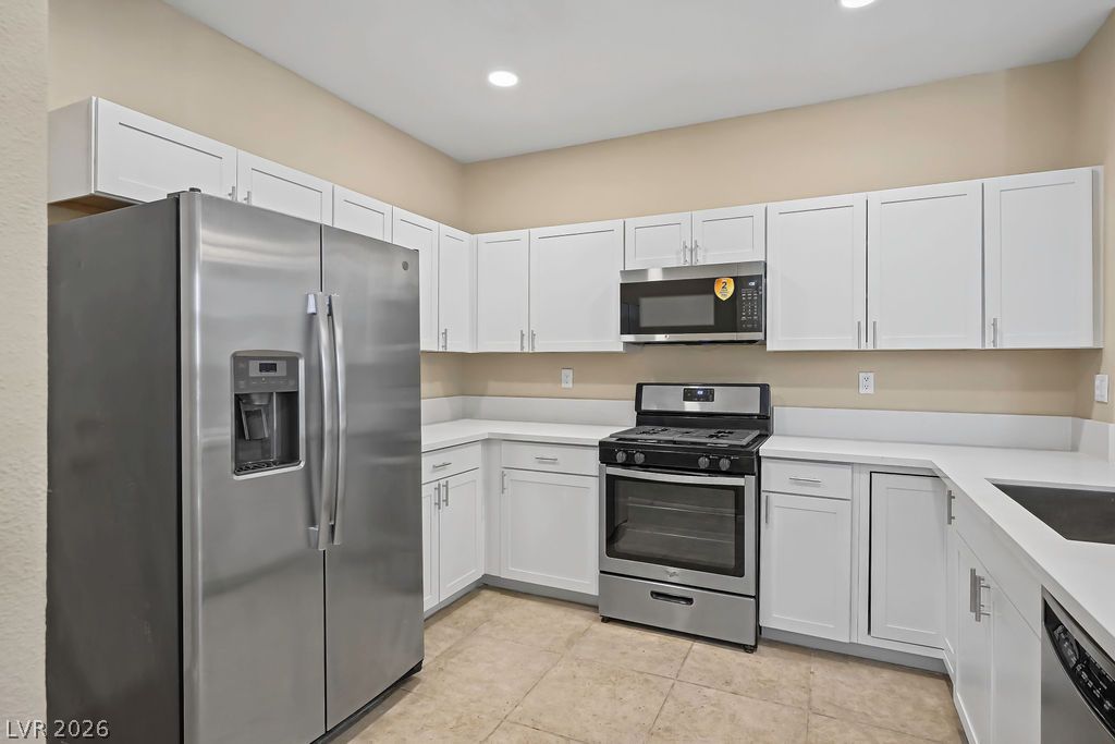 Photo 11 of 32, 1716 Comstock Drive