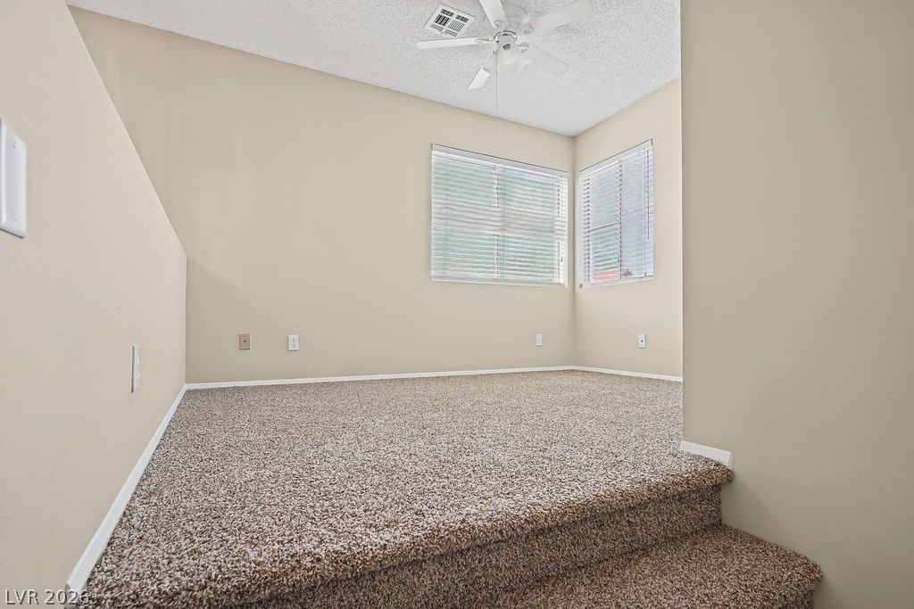 Photo 15 of 32, 1716 Comstock Drive