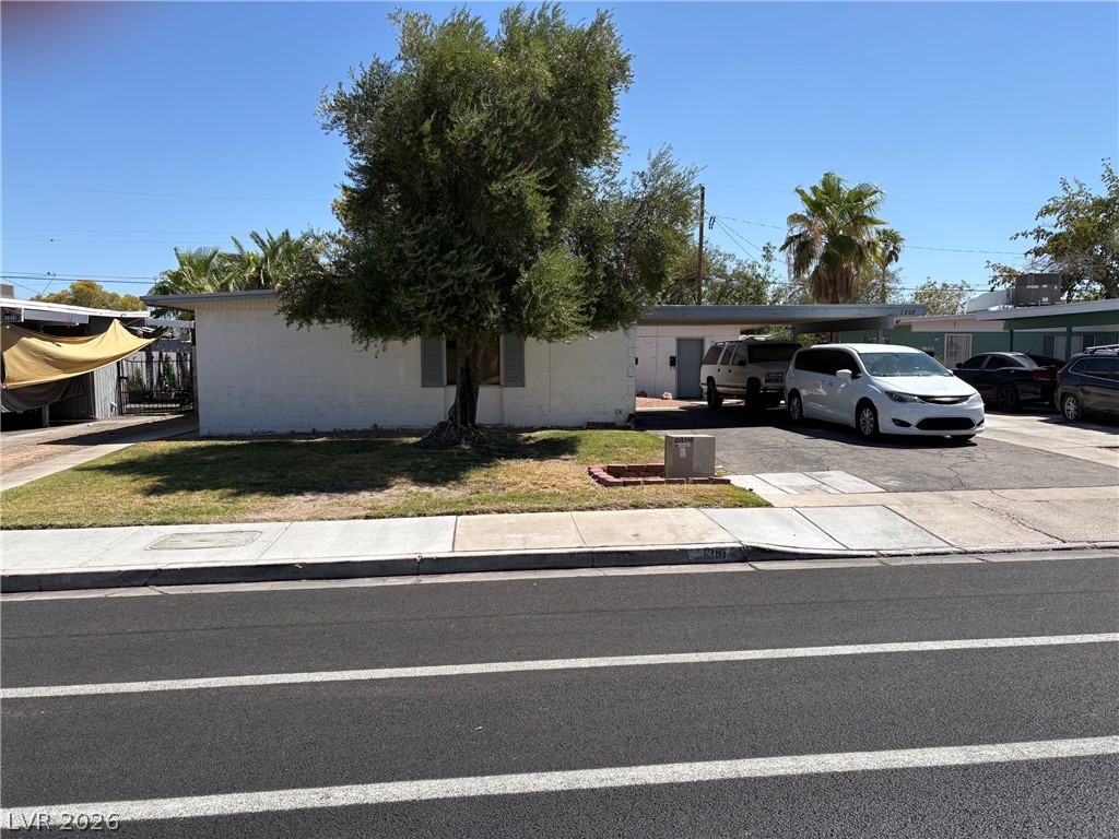 1220 E Saint Louis Avenue, Las Vegas