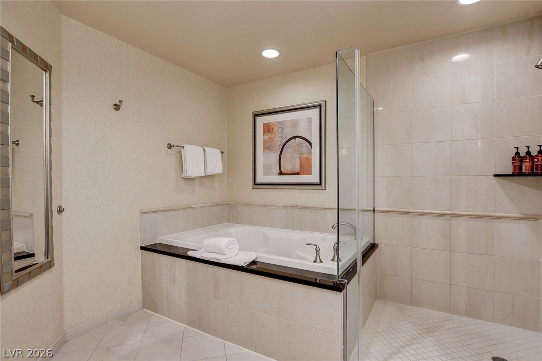 Photo 24 of 43, 145 E Harmon Avenue #1419