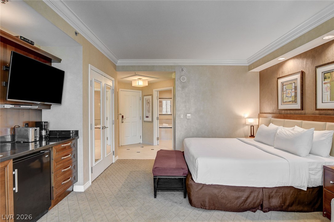 Photo 9 of 43, 145 E Harmon Avenue #1419