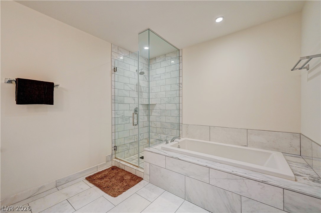 Photo 26 of 43, 4471 Dean Martin Drive #1104