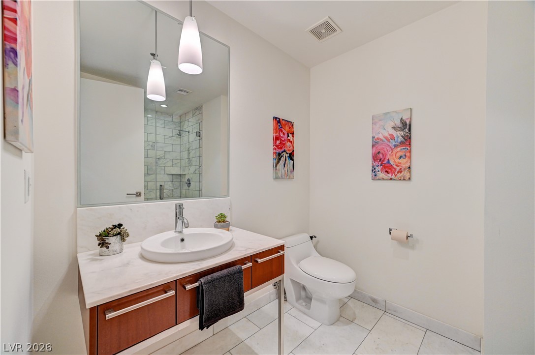 Photo 32 of 43, 4471 Dean Martin Drive #1104