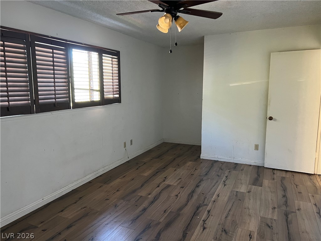Photo 24 of 31, 3116 S Pecos Road