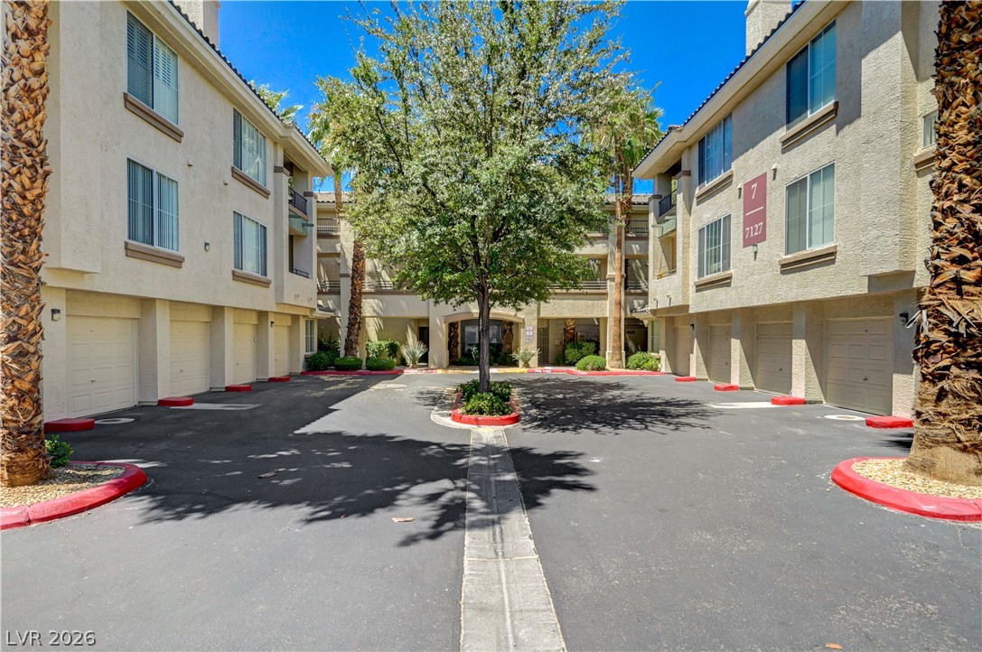 7127 S Durango Drive #108, Las Vegas 89113