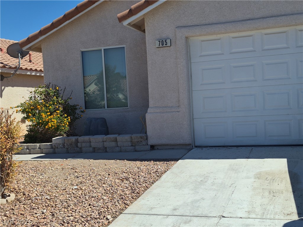705 W Alecandro Daniel Avenue, North Las Vegas
