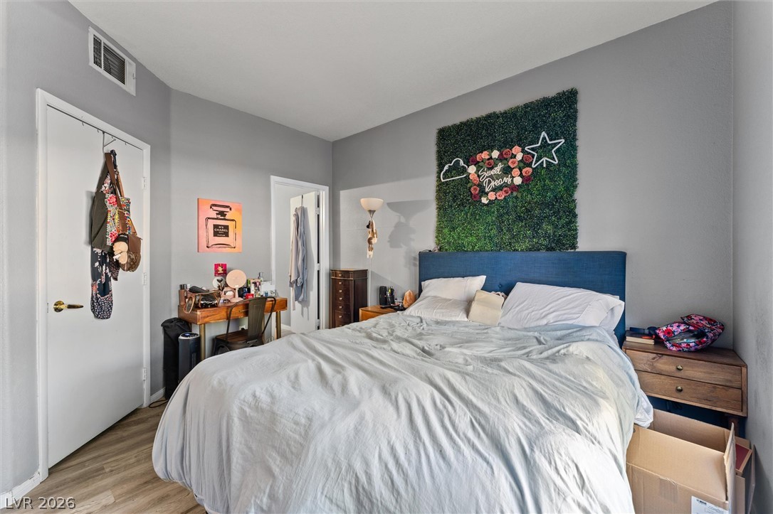 Photo 11 of 22, 2041 Hussium Hills Street #207