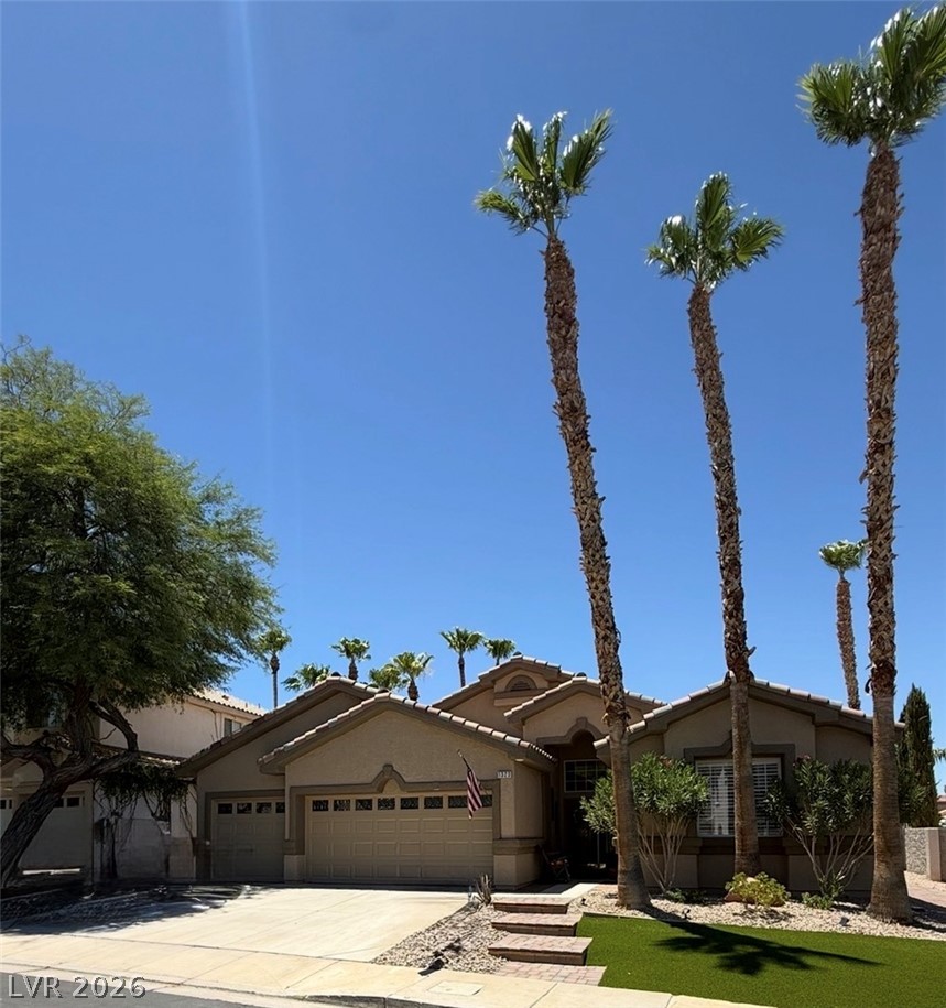 1323 Rolling Sunset Street, Henderson 89052