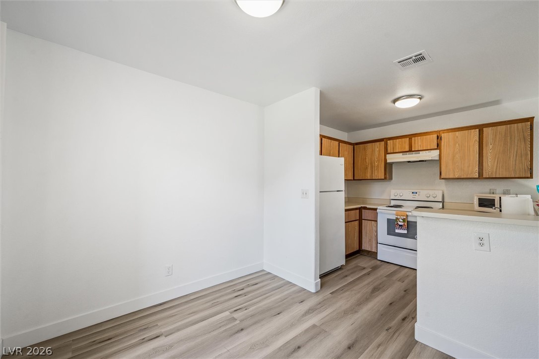 Photo 21 of 33, 2980 Juniper Hills Boulevard #103