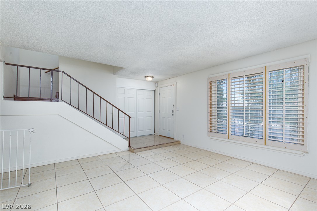 Photo 5 of 3525 Victory Avenue