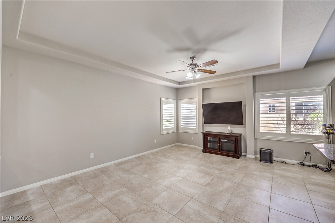 Photo 7 of 27, 6042 Crown Palms Avenue