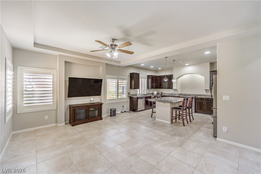 Photo 8 of 27, 6042 Crown Palms Avenue