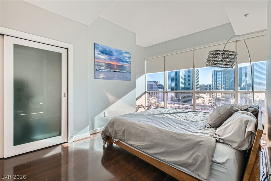 Photo 18 of 27, 4525 Dean Martin Drive #2001