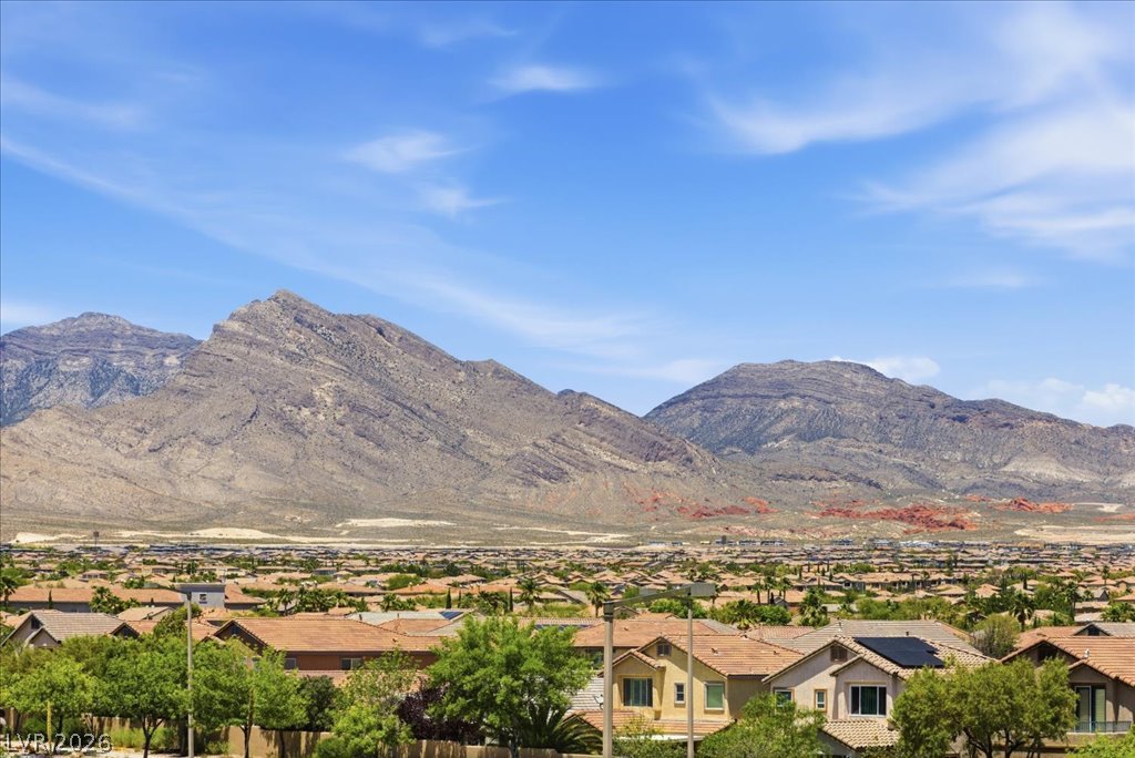 1124 Prospering Creek Street, Las Vegas 89135