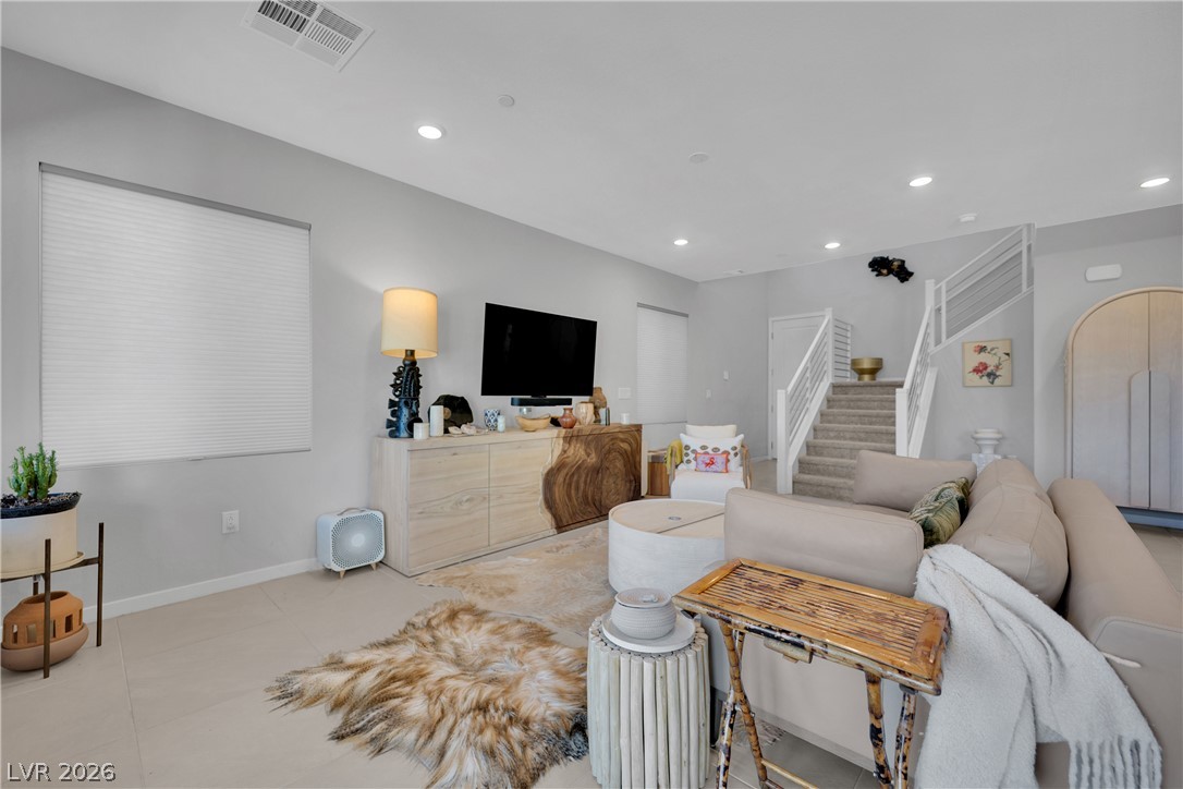Photo 5 of 11572 Desert Hollow Avenue