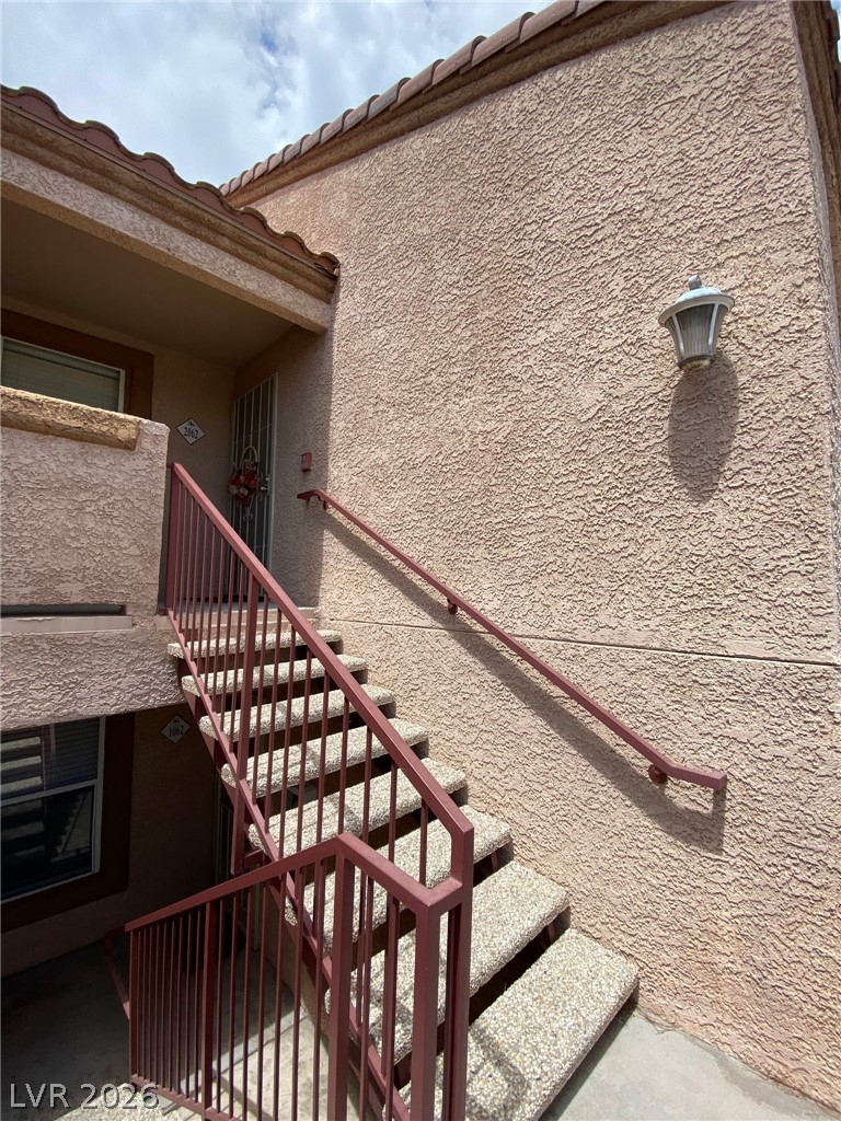 Photo 3 of 1150 N Buffalo Drive #2062