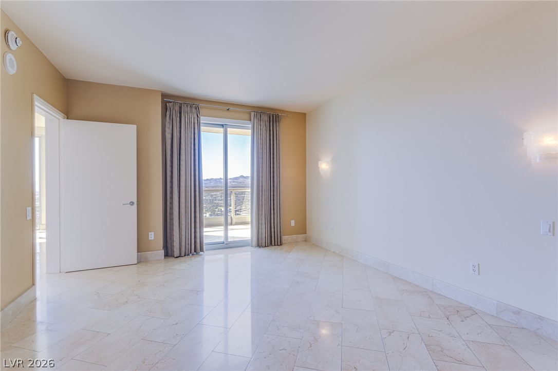 Photo 17 of 33, 322 Karen Avenue #3601
