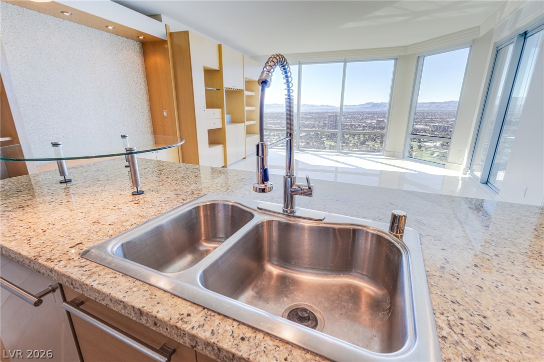 Photo 32 of 33, 322 Karen Avenue #3601