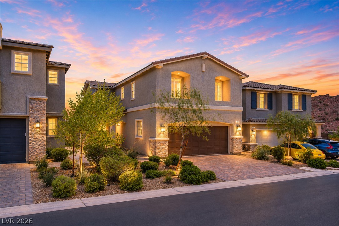 44 Moon Hill Drive, Henderson 89011