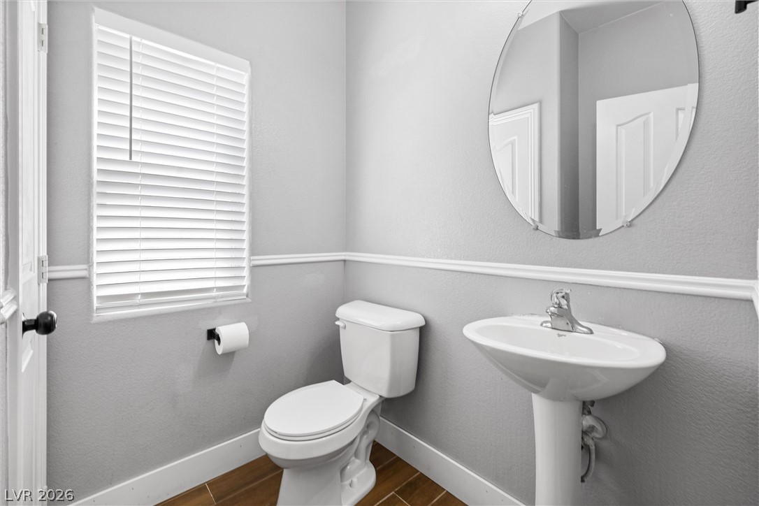 Photo 16 of 31, 5535 Baccarat Avenue #103