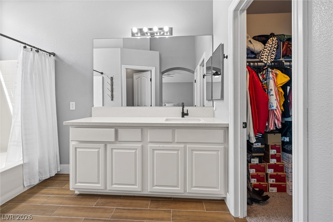 Photo 8 of 31, 5535 Baccarat Avenue #103