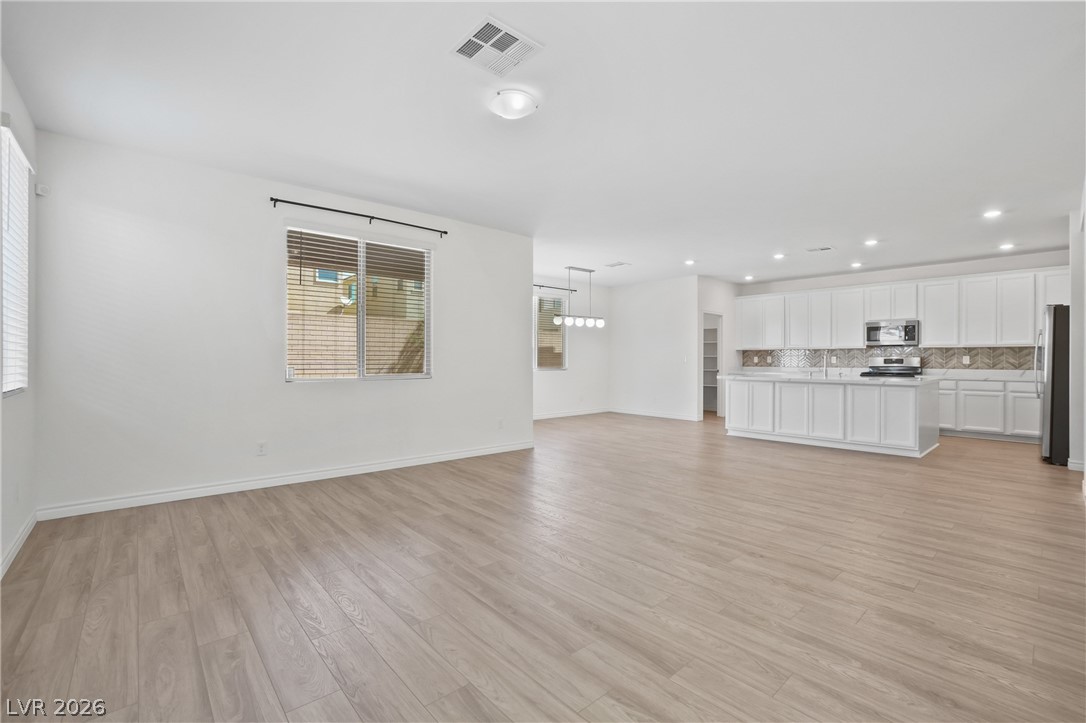 Photo 6 of 35, 1118 Junipine Avenue