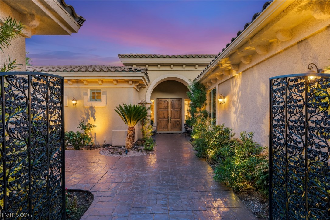 Photo 5 of 10925 Iris Canyon Lane