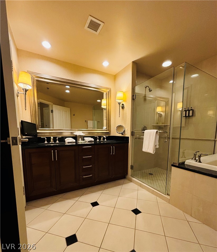 Photo 12 of 29, 125 E Harmon Avenue #2309