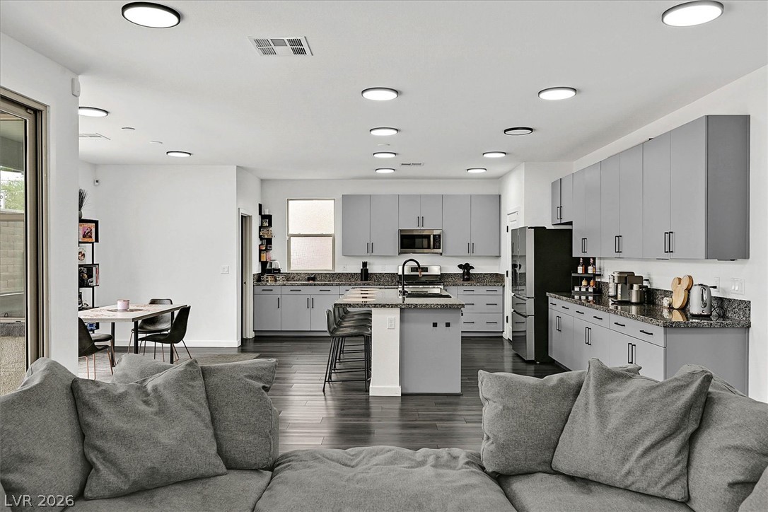 Photo 5 of 728 Emerson Creek Court