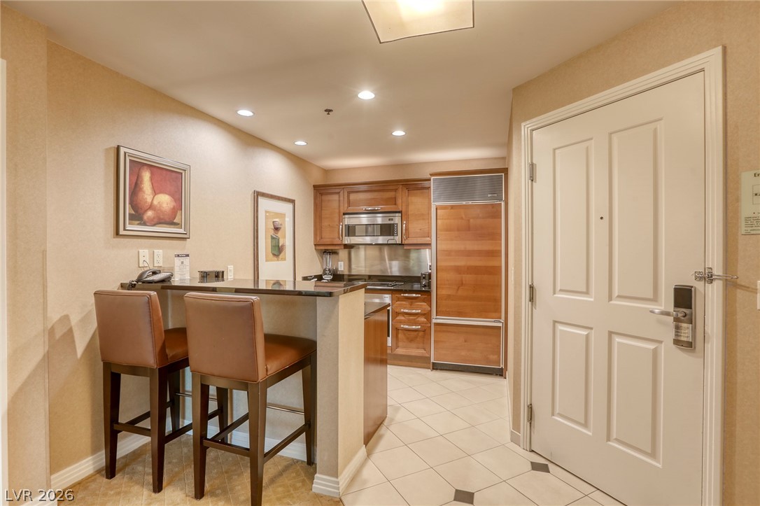 Photo 6 of 22, 135 E Harmon Avenue #3321