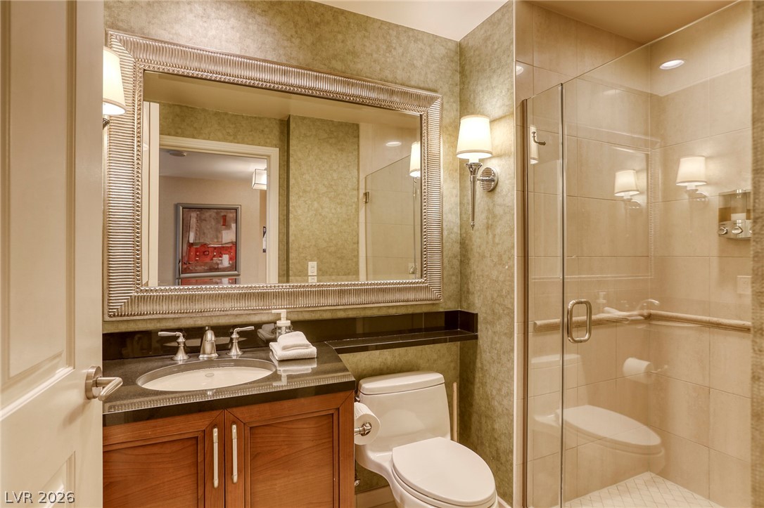 Photo 14 of 22, 135 E Harmon Avenue #3321