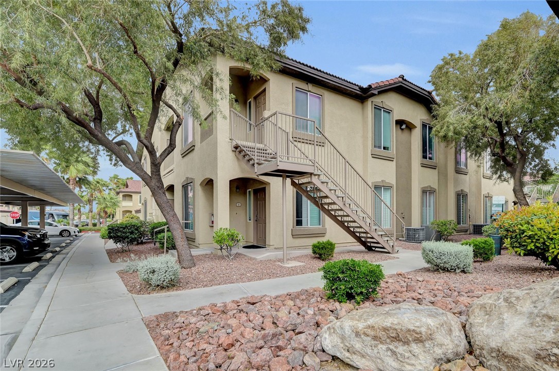 3360 Cactus Shadow Street #201, Las Vegas