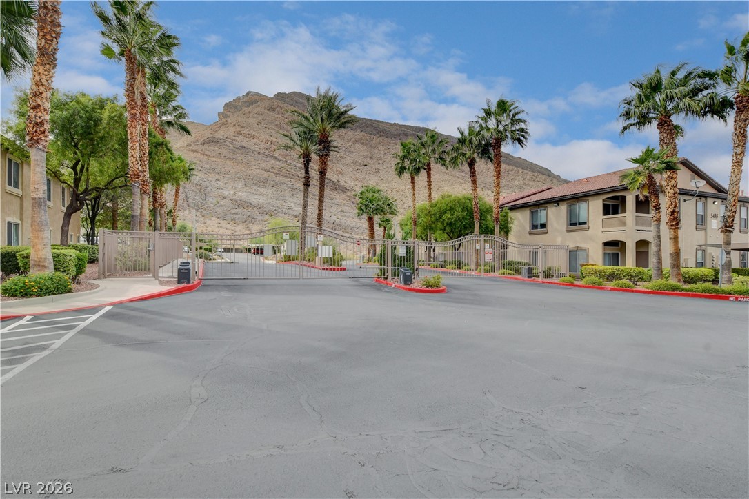 Photo 27 of 28, 3360 Cactus Shadow Street #201