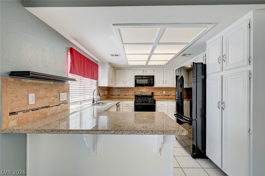 Photo 9 of 35, 845 Shoreview Drive