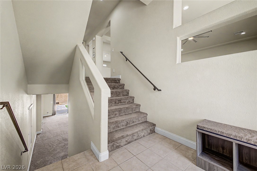 Photo 4 of 5448 Tulip Hill Avenue
