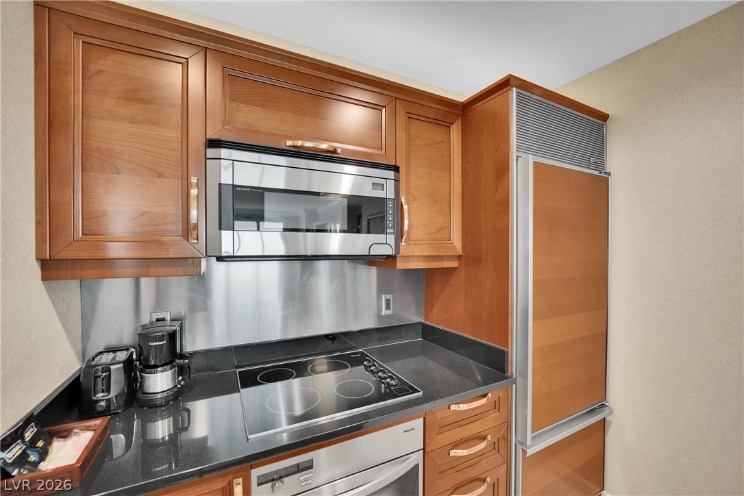 Photo 24 of 57, 135 E Harmon Avenue #2814