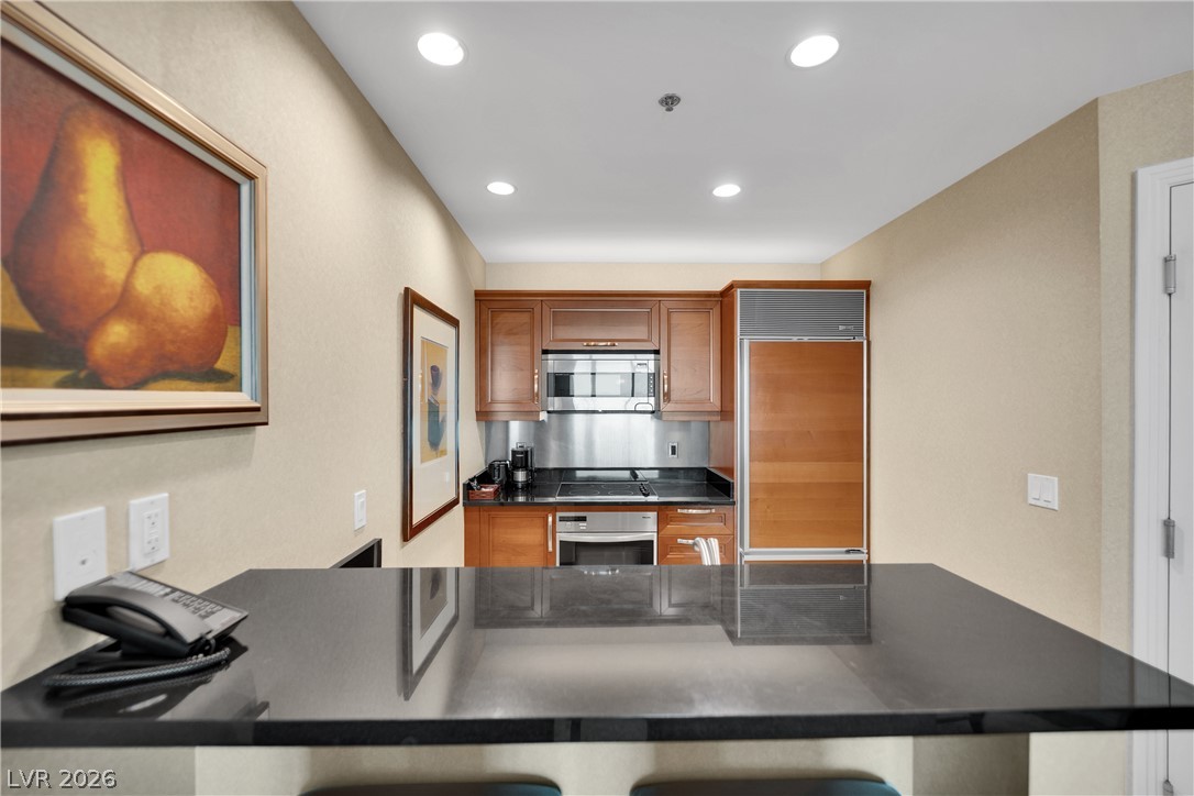 Photo 25 of 57, 135 E Harmon Avenue #2814