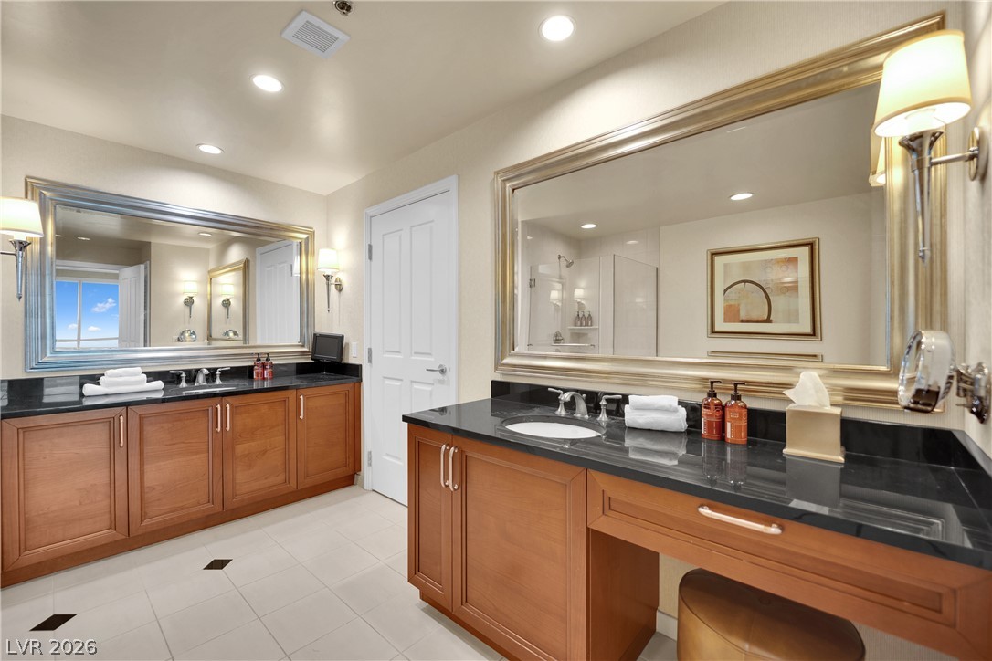 Photo 36 of 57, 135 E Harmon Avenue #2814
