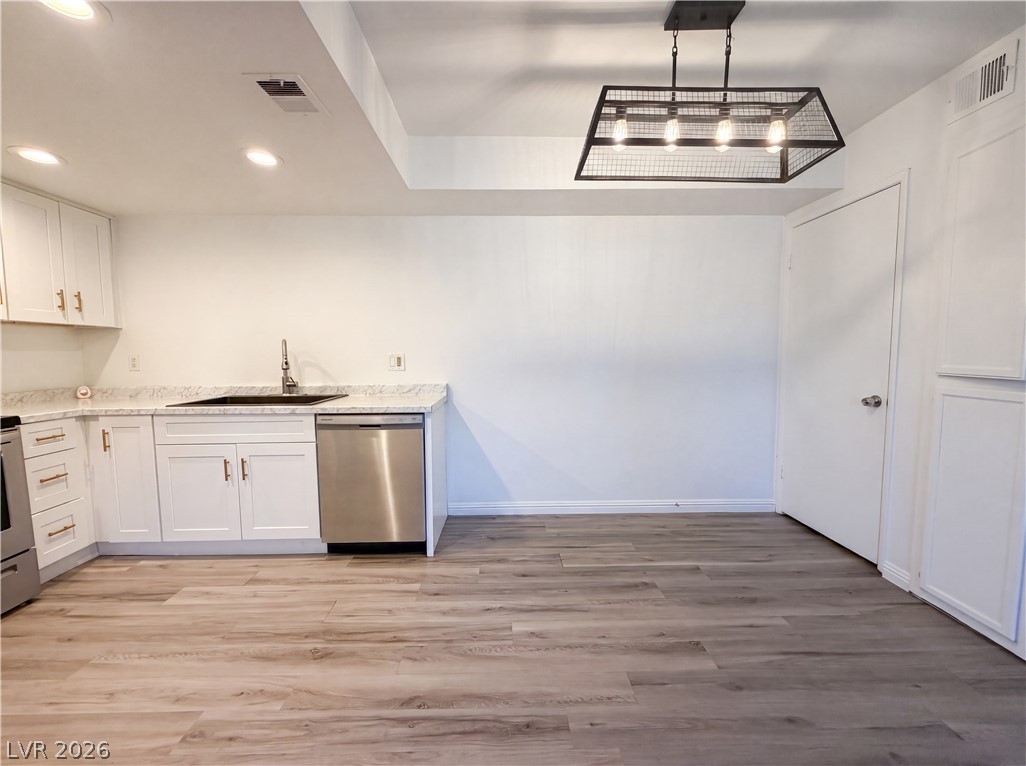 Photo 14 of 22, 1701 E Katie Avenue #83