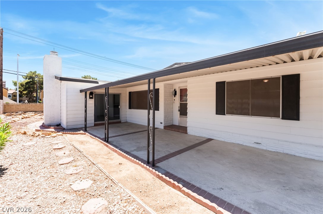 Photo 4 of 5235 Sir James Way