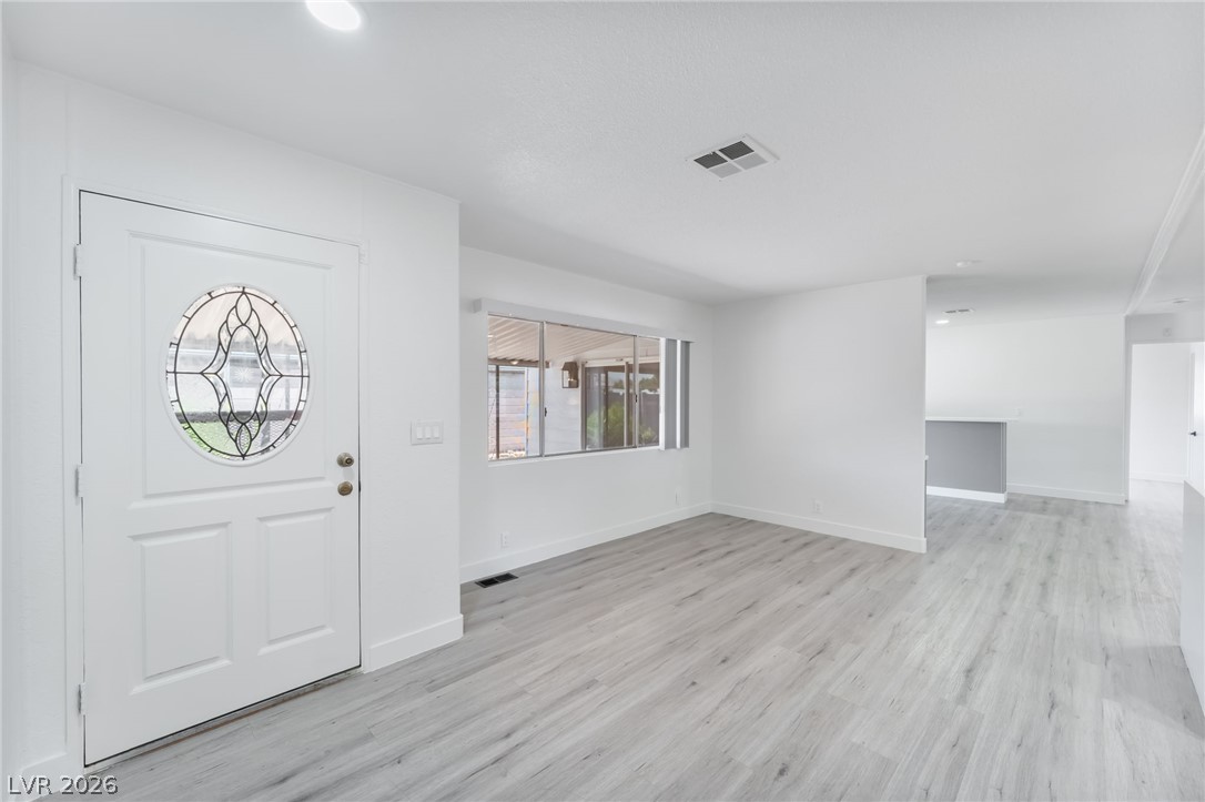 Photo 6 of 45, 5235 Sir James Way