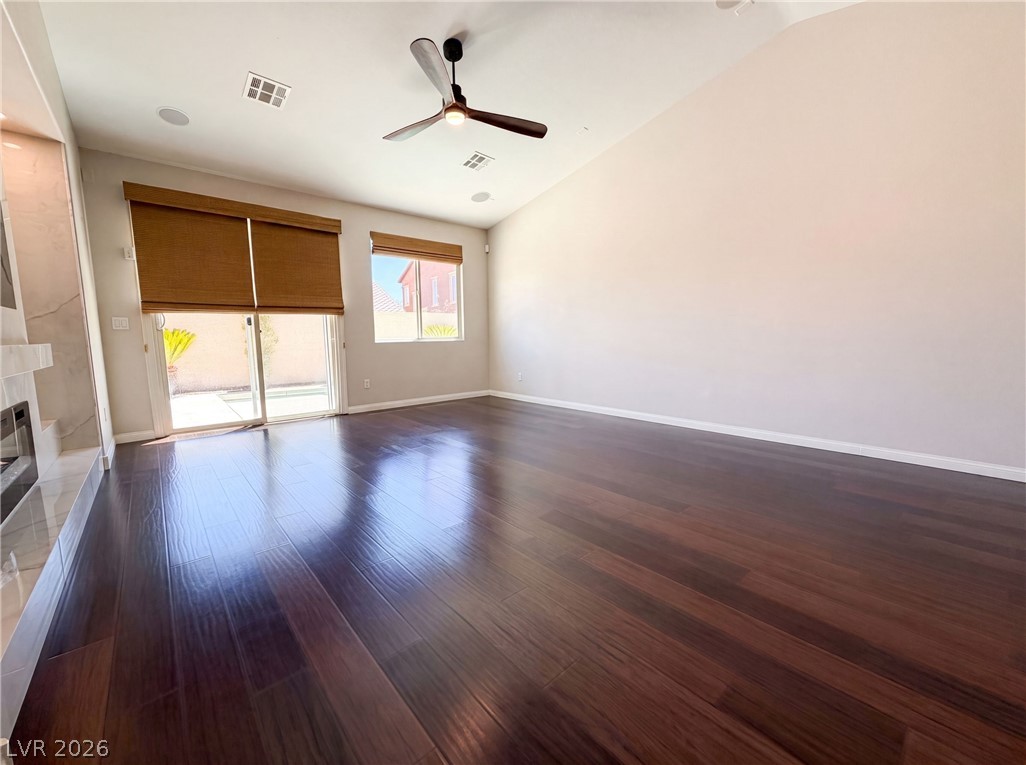 Photo 7 of 20, 908 Baronet Drive